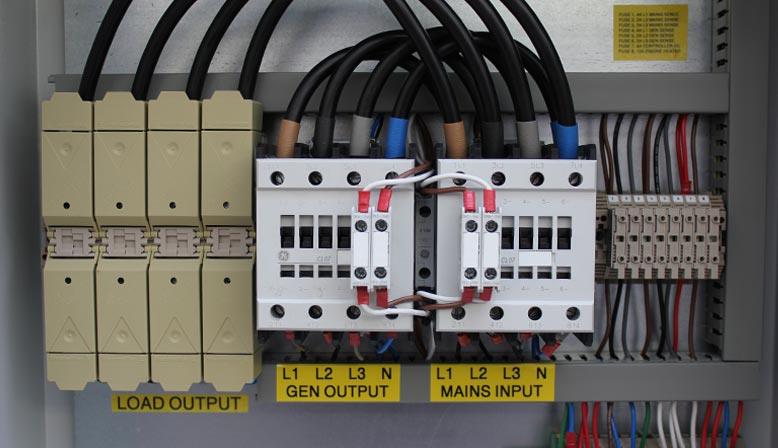 Automatic mains failure (AMF) panel